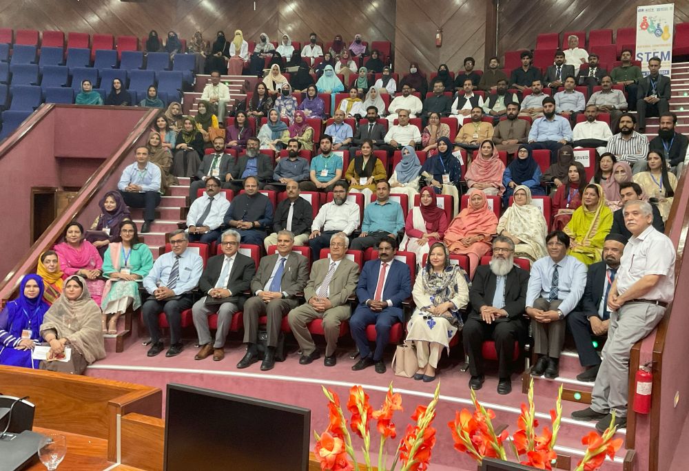 Advancing STEM Education in Pakistan: Virtual University of Pakistan and National Skills University Islamabad Will Collaborate - HunarNama Report