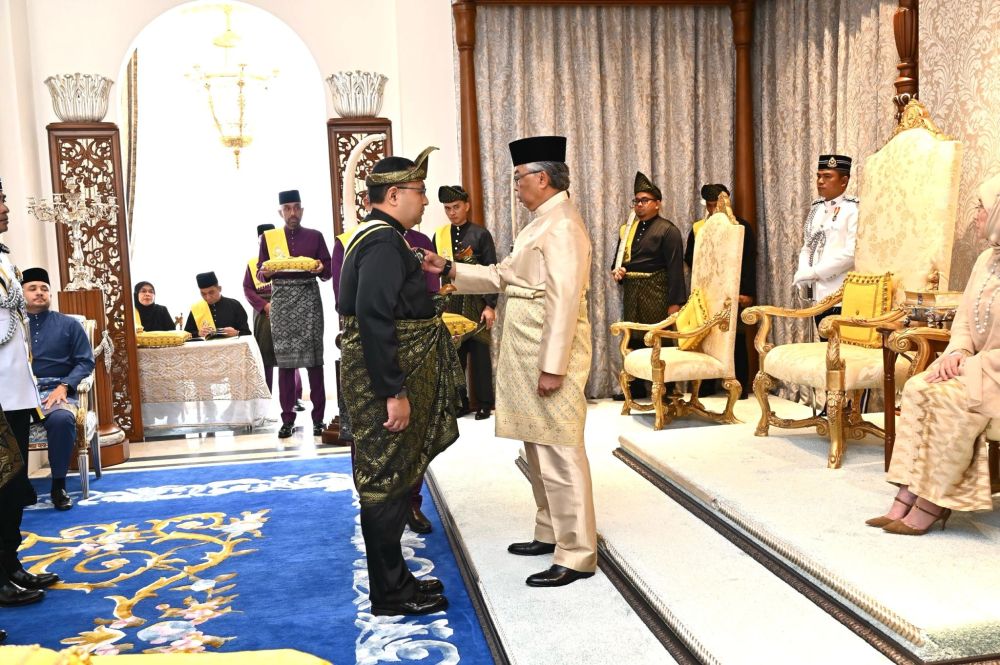 Prof. Mukhtar Congratulates Deputy Vice Chancellor of Academic Affairs and International at Universiti Malaysia Pahang, Malaysia (UMP)